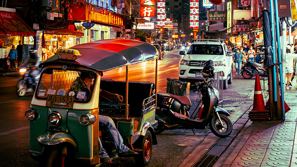 Bangkok Safety Guide for Solo Travelers: 5 Scams to Know